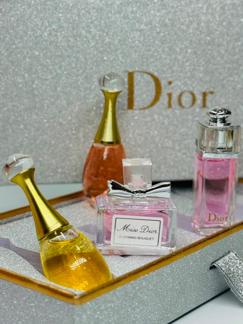 طقم عطور نسائي فاخر – لمسة أنثوية راقية